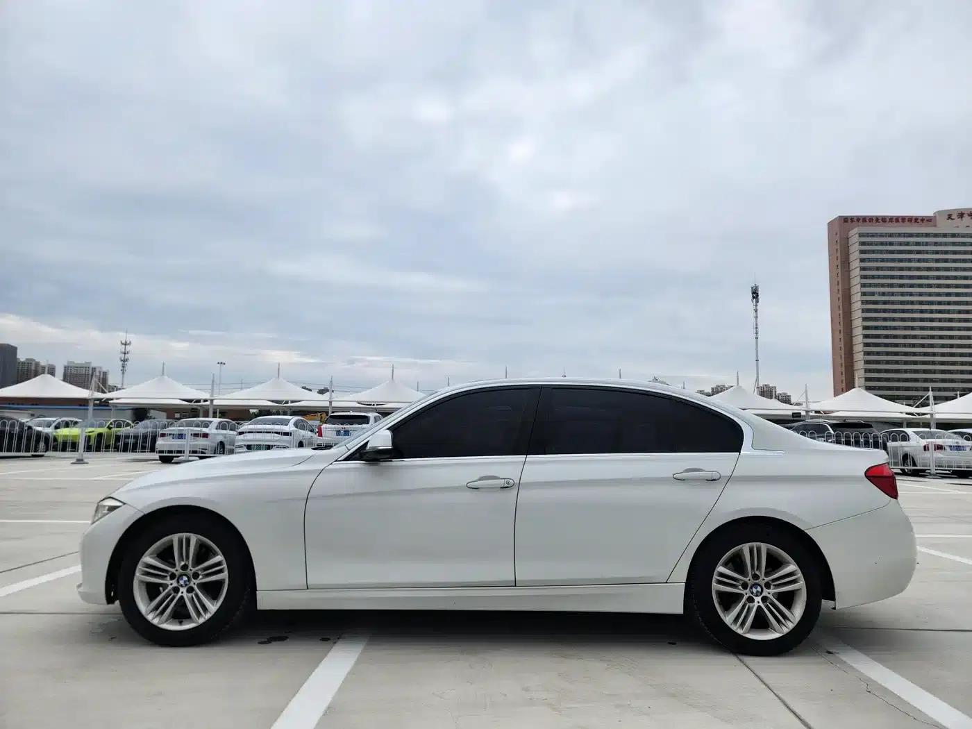 2016 BMW 3 Series 320Li Fashion Edition — миниатюра 7
