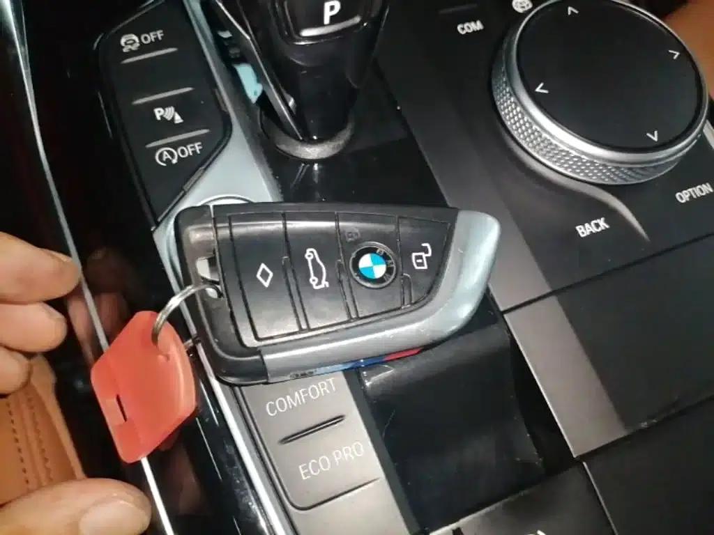 2021 BMW 3 Series Facelift 320Li M Sport Package — миниатюра 9