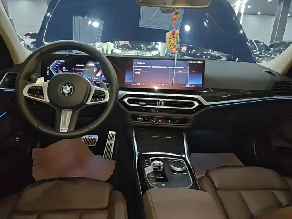 2024 BMW 3 Series 325Li M Sport Package — миниатюра 10
