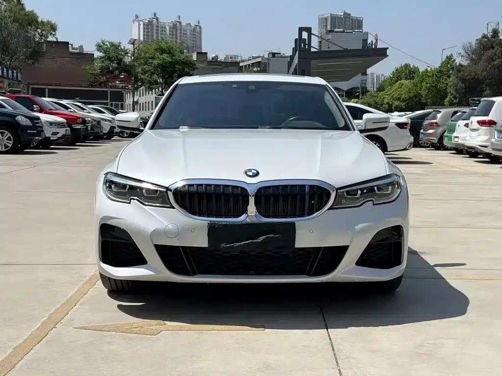 2022 BMW 3 Series 325Li M Sport Package — миниатюра 10