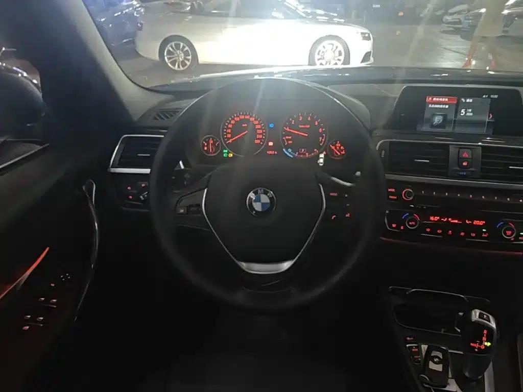 BMW 3 Series 2018 320Li Fashion Edition — миниатюра 11