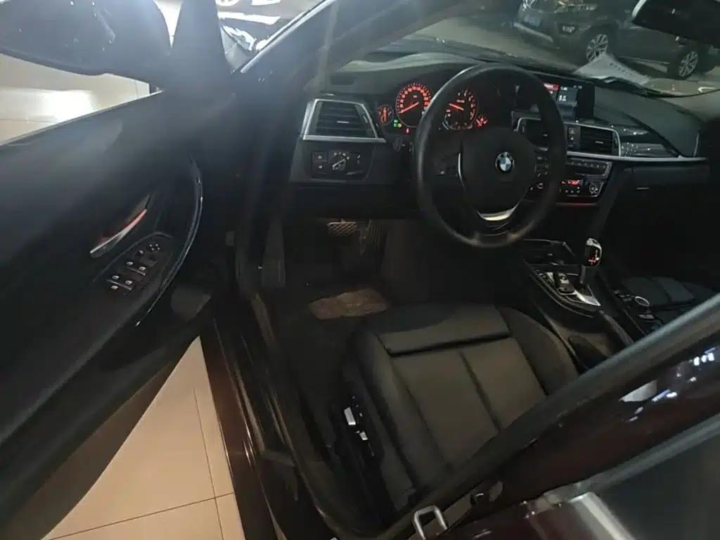 BMW 3 Series 2018 320Li Fashion Edition — миниатюра 16