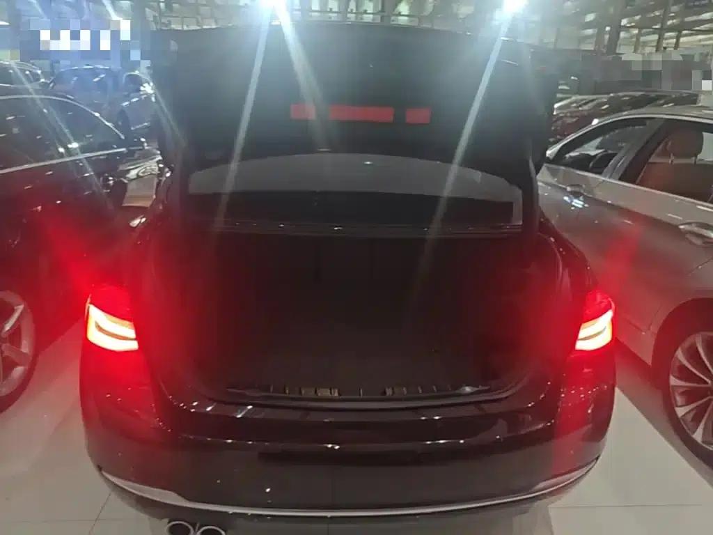 BMW 3 Series 2018 320Li Fashion Edition — миниатюра 19