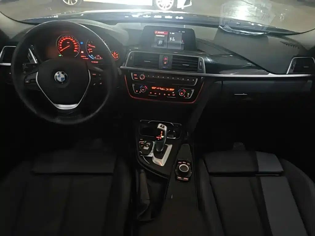 BMW 3 Series 2018 320Li Fashion Edition — миниатюра 10
