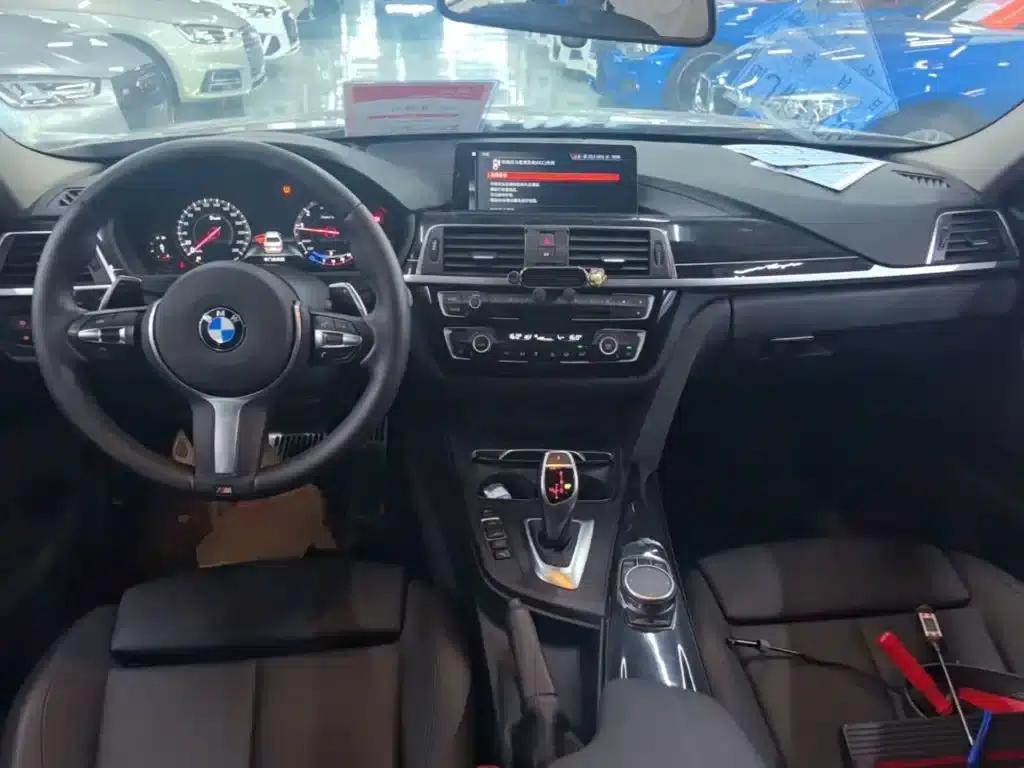 2018 BMW 3 Series 320Li M Sport Shadow Edition — миниатюра 10