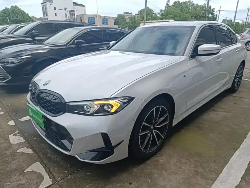 2025 BMW 3 Series 325Li M Sport Package — миниатюра 1