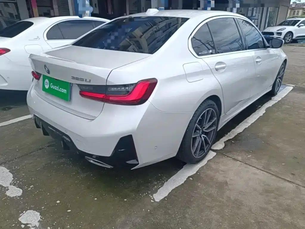 2025 BMW 3 Series 325Li M Sport Package — миниатюра 7