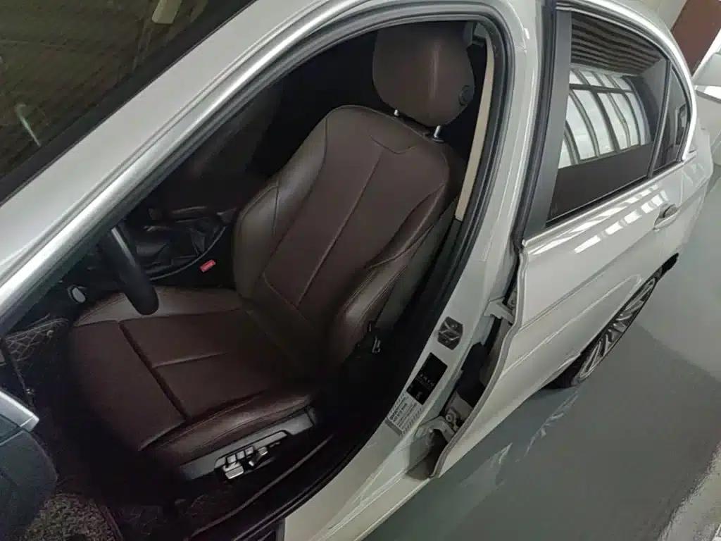 BMW 3 Series 2019 320Li Fashion Edition — миниатюра 15