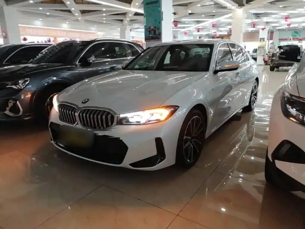 2023 BMW 3 Series 320Li M Sport Package — миниатюра 2