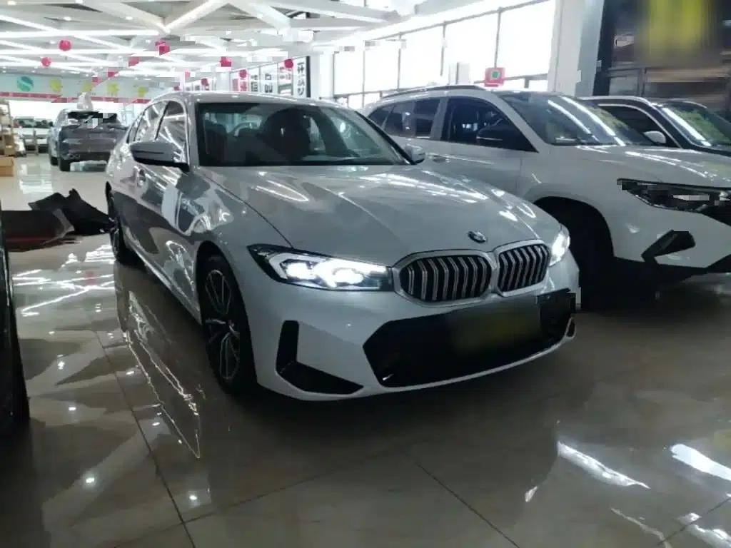 2023 BMW 3 Series 320Li M Sport Package — миниатюра 4