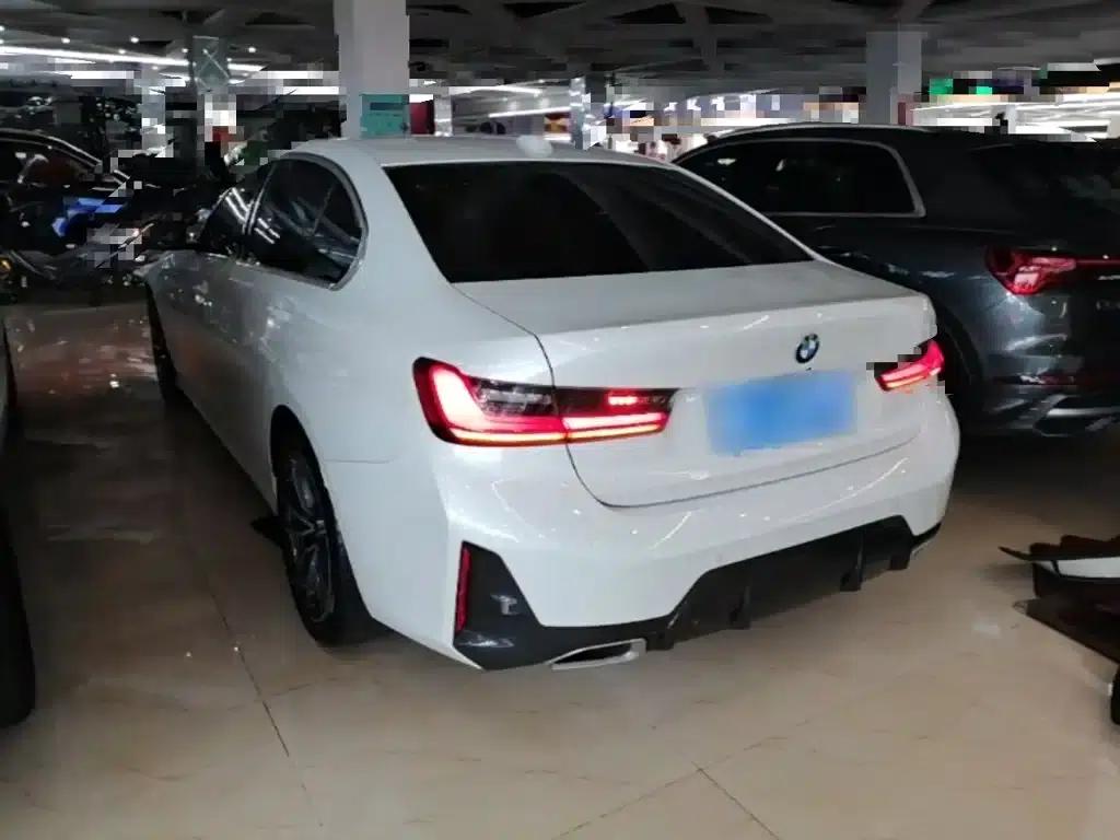 2023 BMW 3 Series 320Li M Sport Package — миниатюра 5
