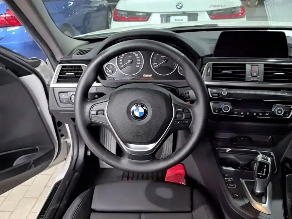 BMW 3 Series 2018 320Li Fashion Edition — миниатюра 11
