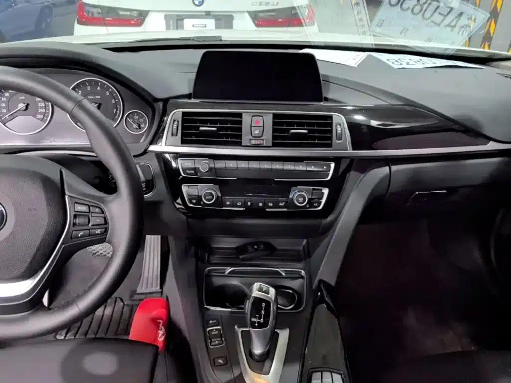 BMW 3 Series 2018 320Li Fashion Edition — миниатюра 13
