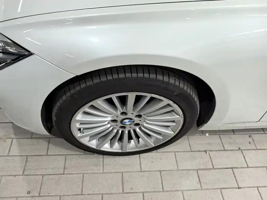 BMW 3 Series 2018 320Li Fashion Edition — миниатюра 23