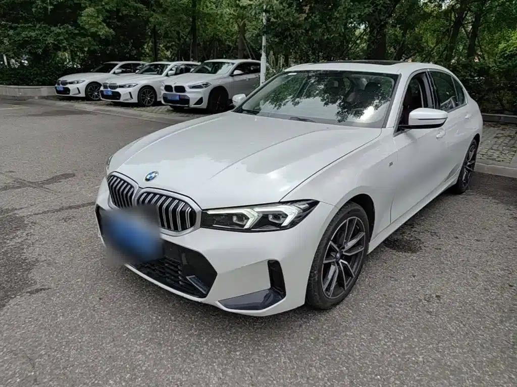 2024 BMW 3 Series 320Li M Sport Package — миниатюра 1