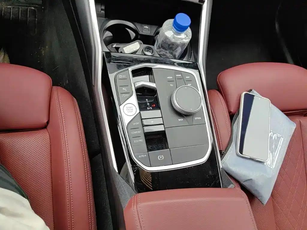 2024 BMW 3 Series 320Li M Sport Package — миниатюра 14