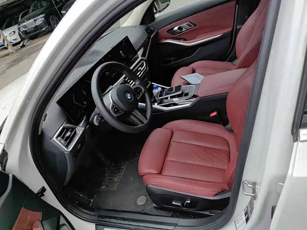 2024 BMW 3 Series 320Li M Sport Package — миниатюра 15