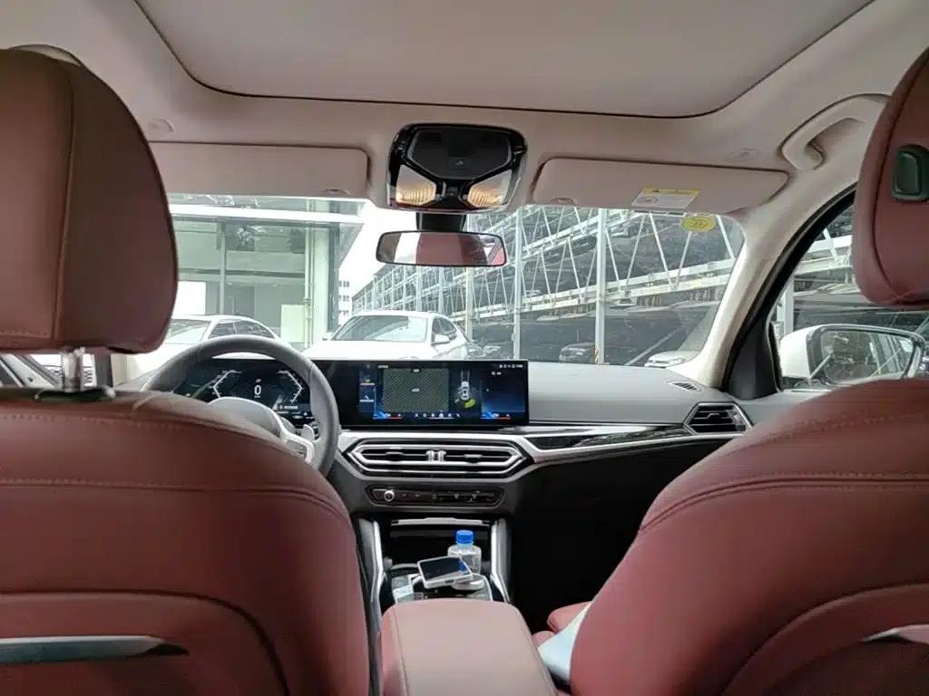 2024 BMW 3 Series 320Li M Sport Package — миниатюра 18