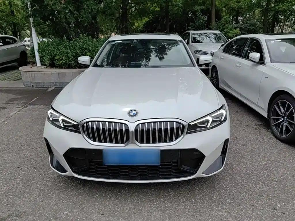 2024 BMW 3 Series 320Li M Sport Package — миниатюра 3
