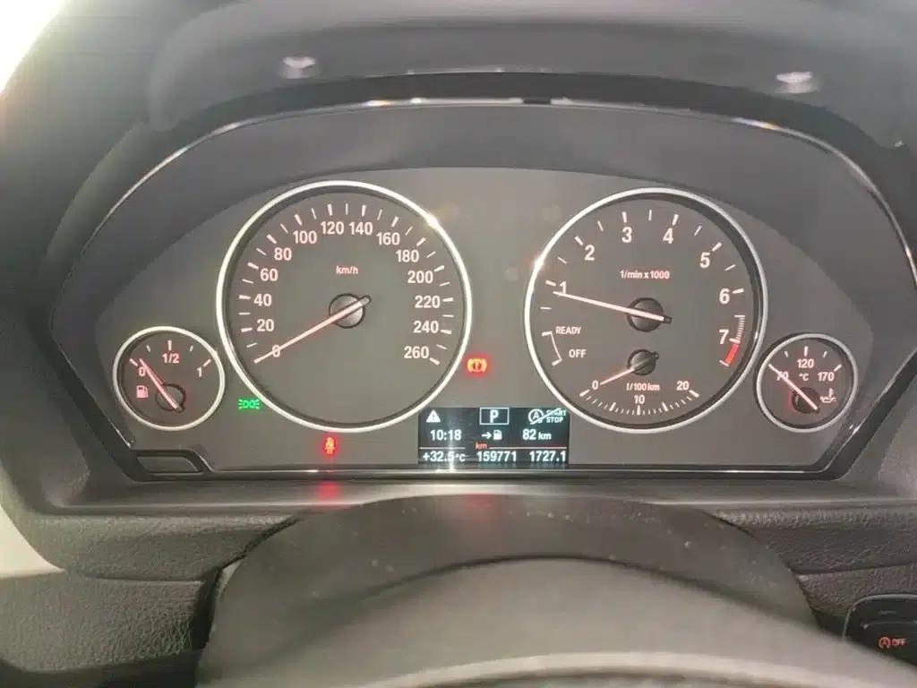BMW 3 Series 2015 316Li Fashion Edition — миниатюра 12
