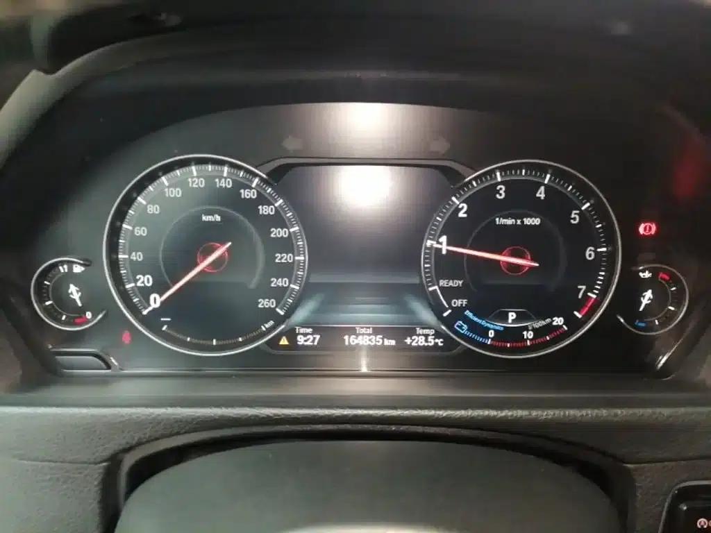 2019 BMW 3 Series 320Li M Sport Package — миниатюра 12