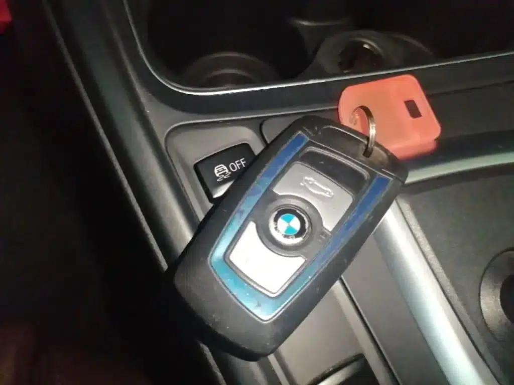 2019 BMW 3 Series 320Li M Sport Package — миниатюра 9