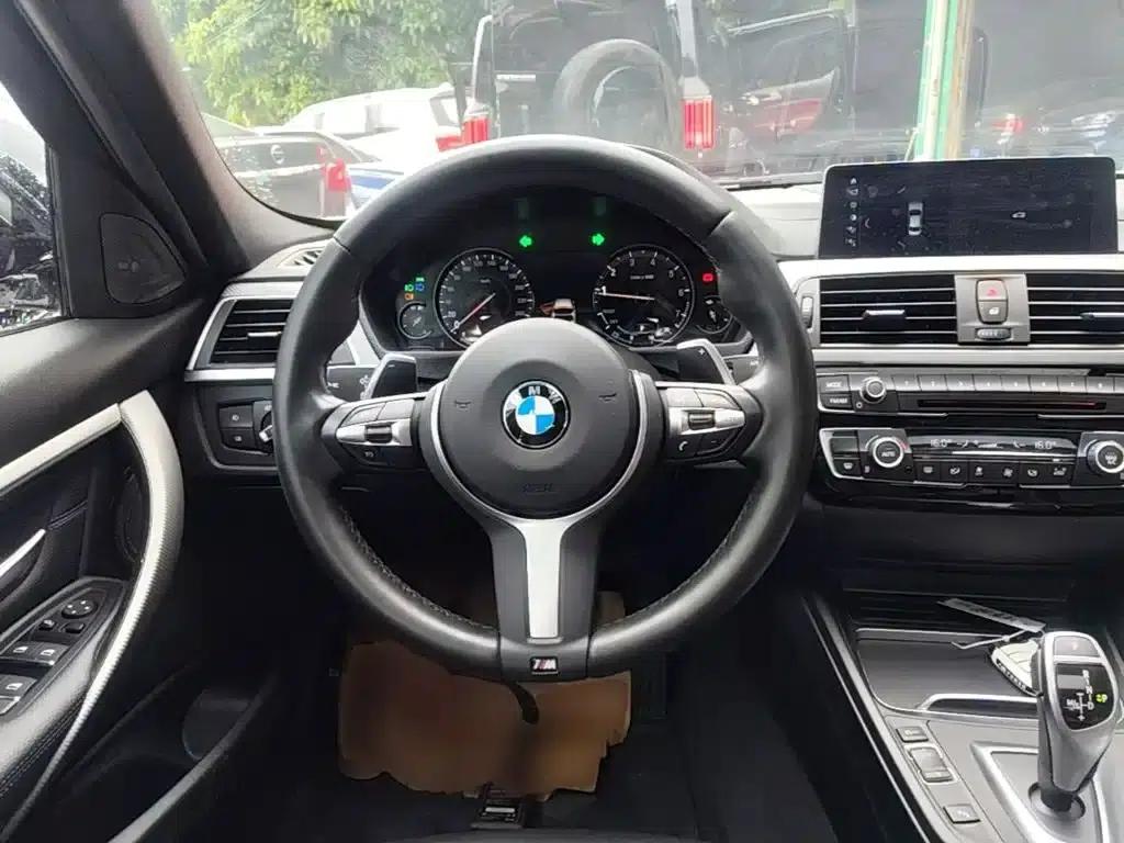 2019 BMW 3 Series 320i M Sport Shadow Edition — миниатюра 11