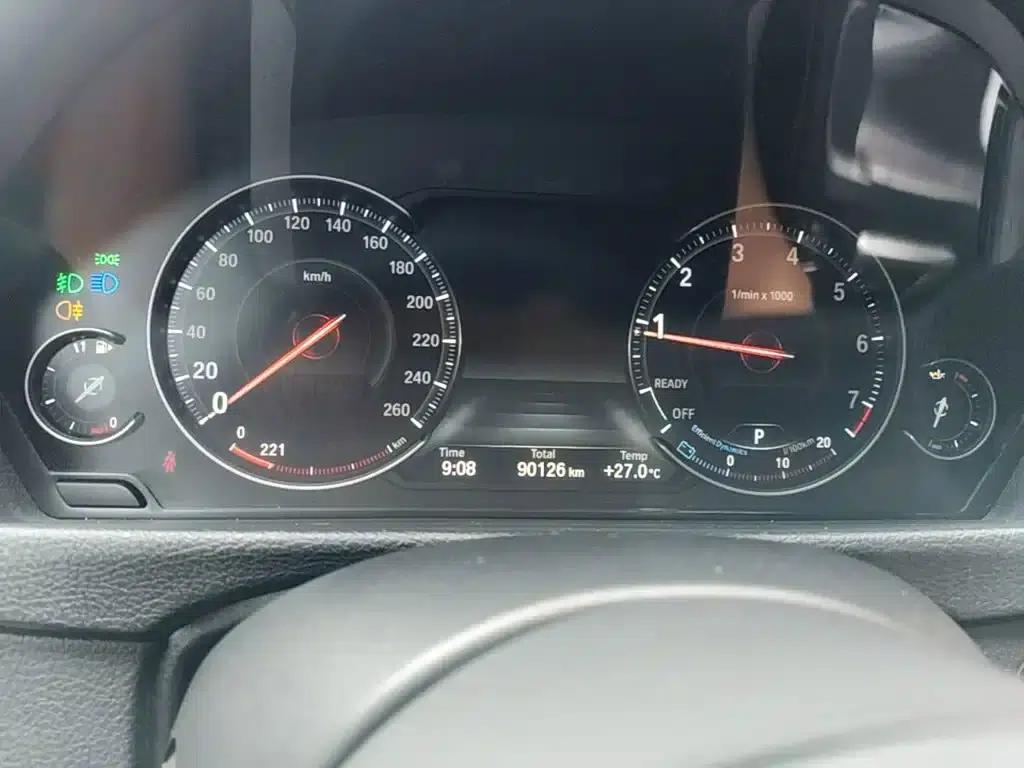 2019 BMW 3 Series 320i M Sport Shadow Edition — миниатюра 12