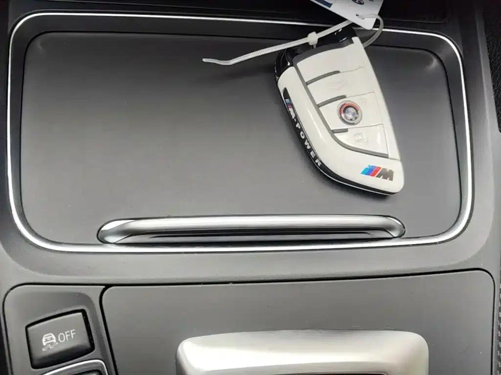 2019 BMW 3 Series 320i M Sport Shadow Edition — миниатюра 9
