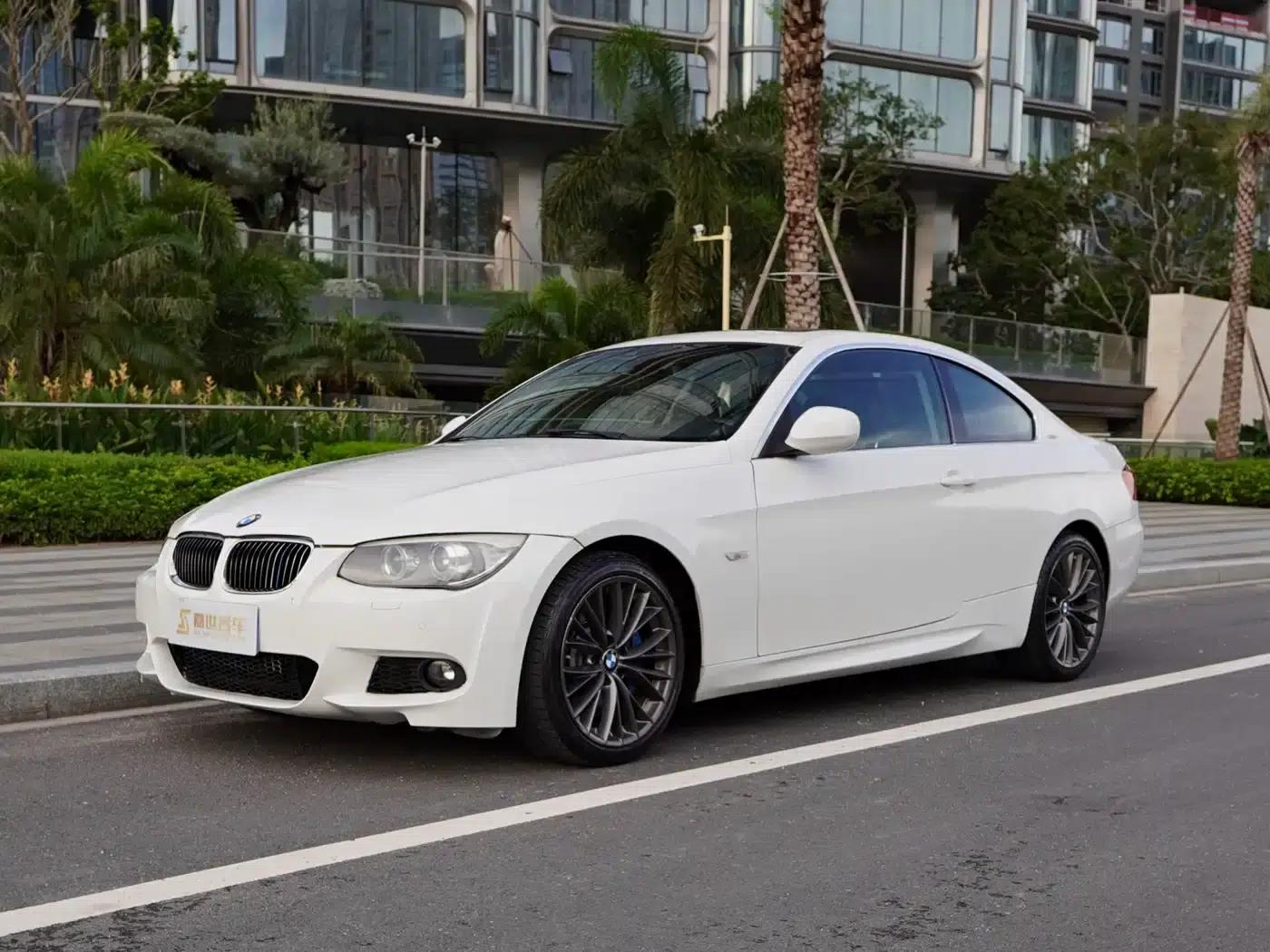 2011 BMW 3 Series 335i Coupe (Imported) — миниатюра 1