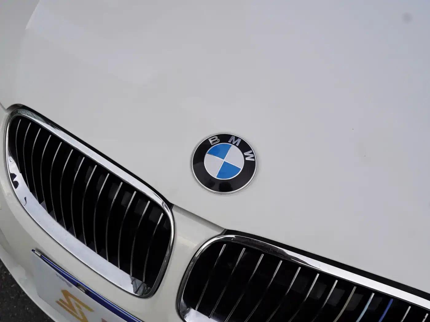 2011 BMW 3 Series 335i Coupe (Imported) — миниатюра 18