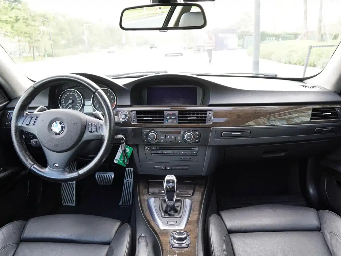 2011 BMW 3 Series 335i Coupe (Imported) — миниатюра 7