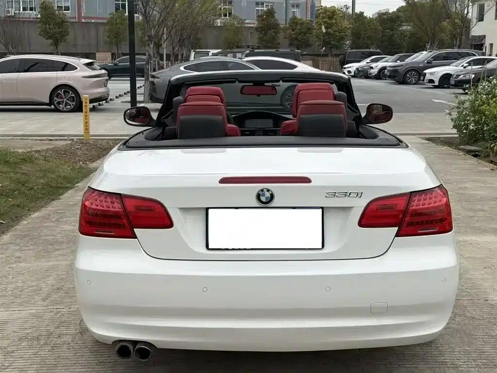 2011 BMW 3 Series Imported 330i Convertible Coupe — миниатюра 11