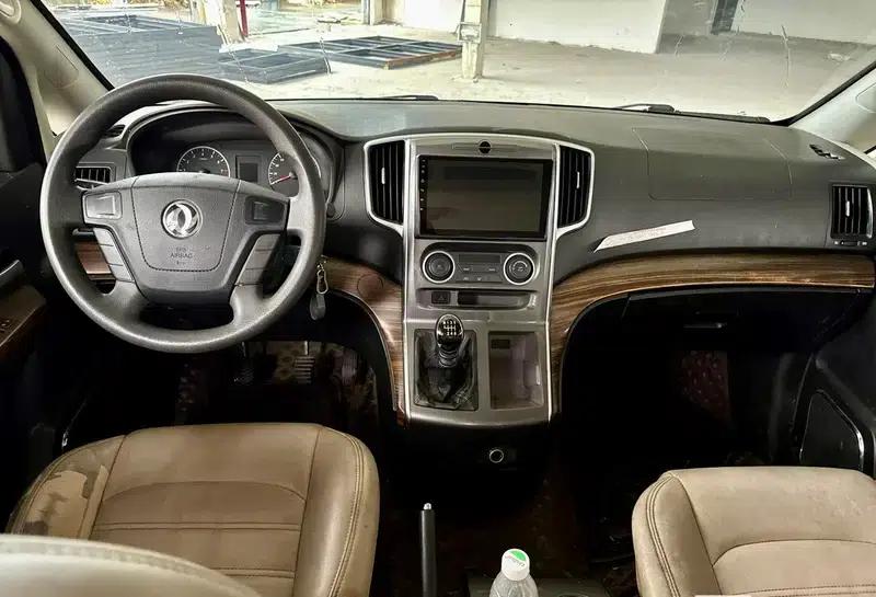 Lingzhi PLUS 2021 2.0L Manual Comfort 7-Seater — миниатюра 6