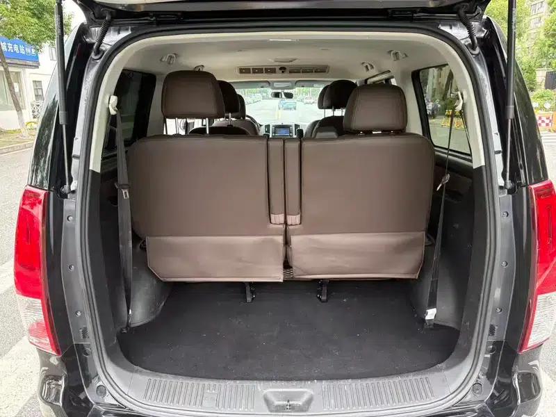 Lingzhi PLUS 2022 Touring Edition 2.0L Manual Deluxe 7-Seater — миниатюра 18