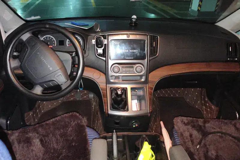 Lingzhi PLUS 2022 Touring Edition 2.0L Manual Comfort 7-Seater — миниатюра 14