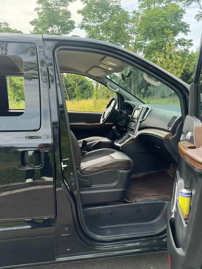 Lingzhi PLUS 2021 2.0L Manual Deluxe 9-Seater — миниатюра 8