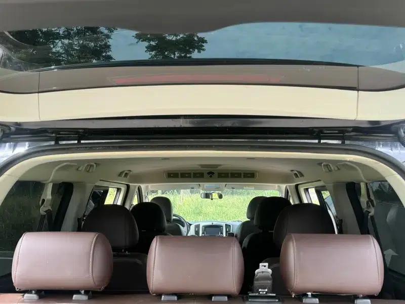 Lingzhi PLUS 2021 2.0L Manual Deluxe 9-Seater — миниатюра 9