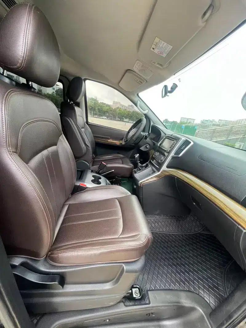 Lingzhi PLUS 2021 Touring Edition 2.0L Manual Deluxe 7-Seater — миниатюра 11