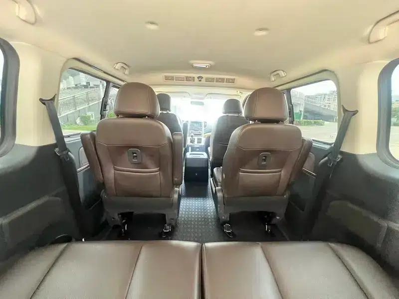 Lingzhi PLUS 2021 Touring Edition 2.0L Manual Deluxe 7-Seater — миниатюра 8