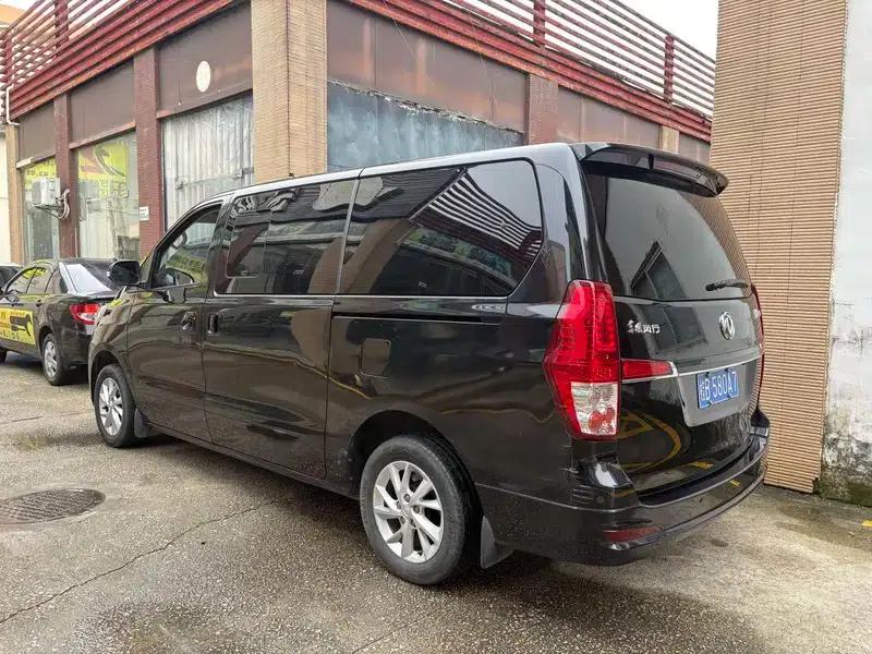Lingzhi PLUS 2021 2.0L Manual Deluxe 7-Seater — миниатюра 5