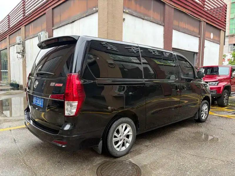 Lingzhi PLUS 2021 2.0L Manual Deluxe 7-Seater — миниатюра 7