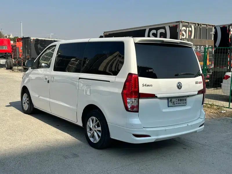 Lingzhi PLUS 2021 2.0L Manual Deluxe 7-Seater — миниатюра 4