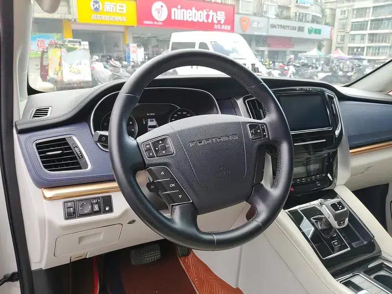 Fengxing M7 2022 Leading Edition 2.0T Automatic Marquis Version — миниатюра 11