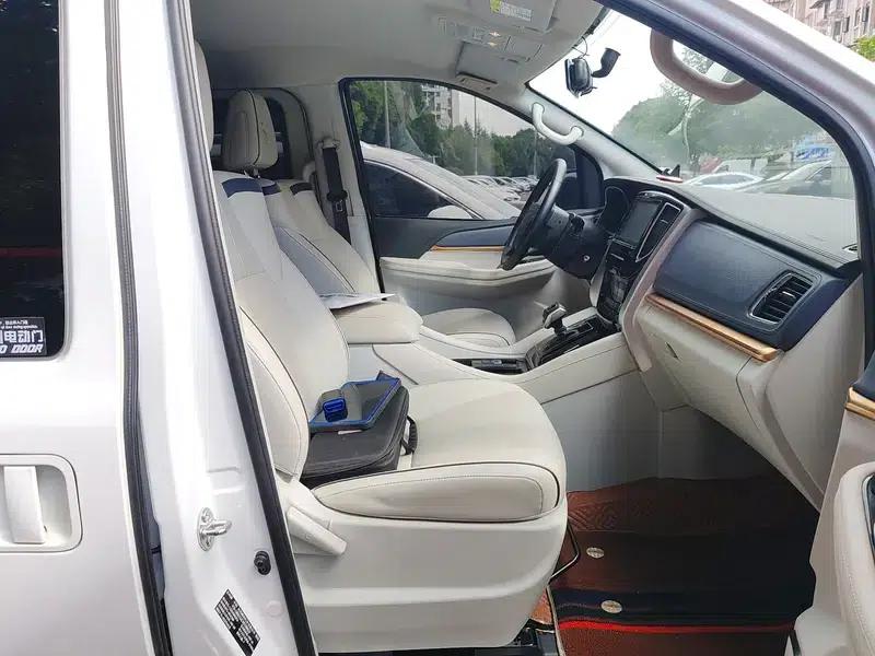 Fengxing M7 2022 Leading Edition 2.0T Automatic Marquis Version — миниатюра 8