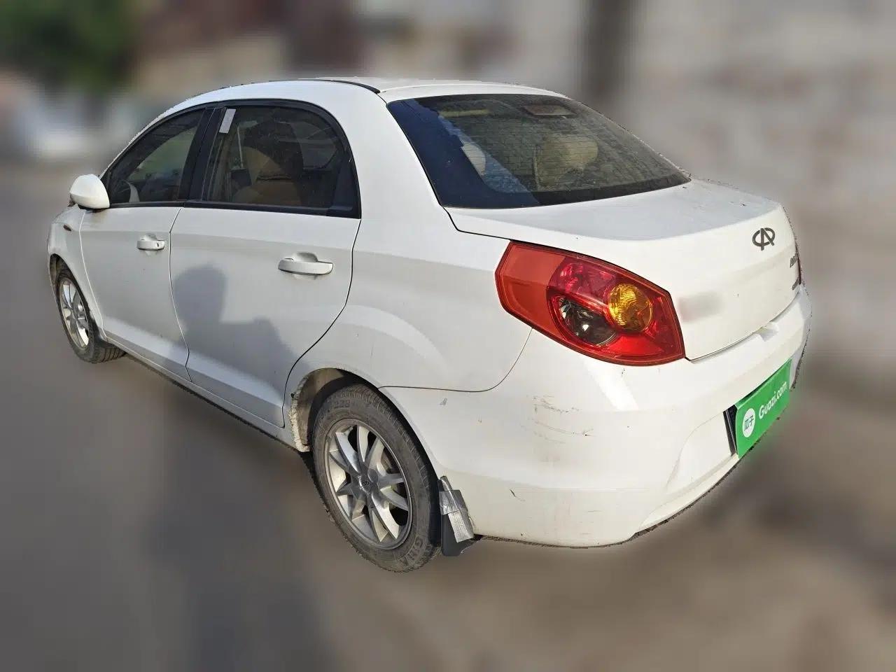 Chery Fengyun 2 2010 Hatchback 1.5L Ambition Model — миниатюра 4