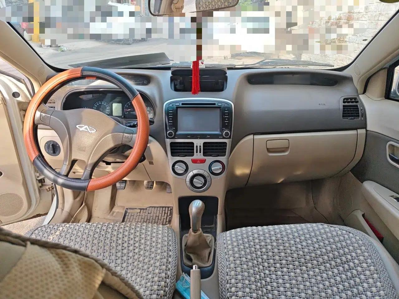 Chery Fengyun 2 2010 Hatchback 1.5L Ambition Model — миниатюра 9