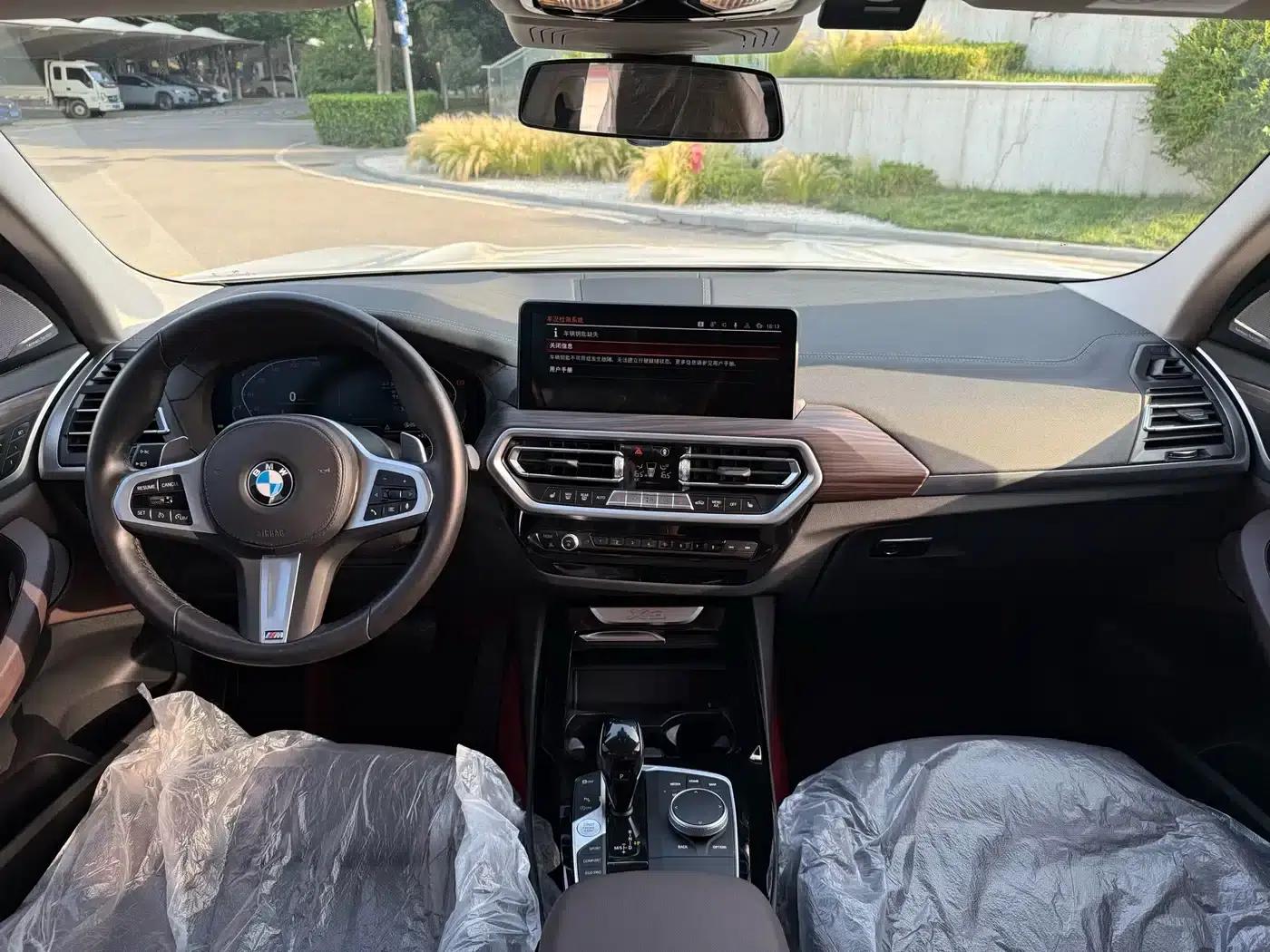 BMW X3 2022 xDrive30i Leading Edition M Sport Package — миниатюра 16