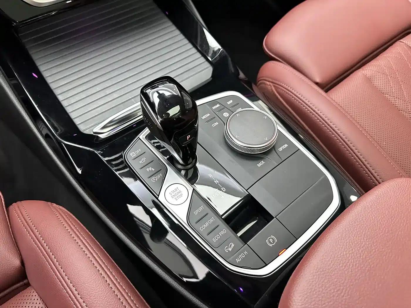BMW X3 2022 xDrive30i Leading Edition M Sport Package — миниатюра 18