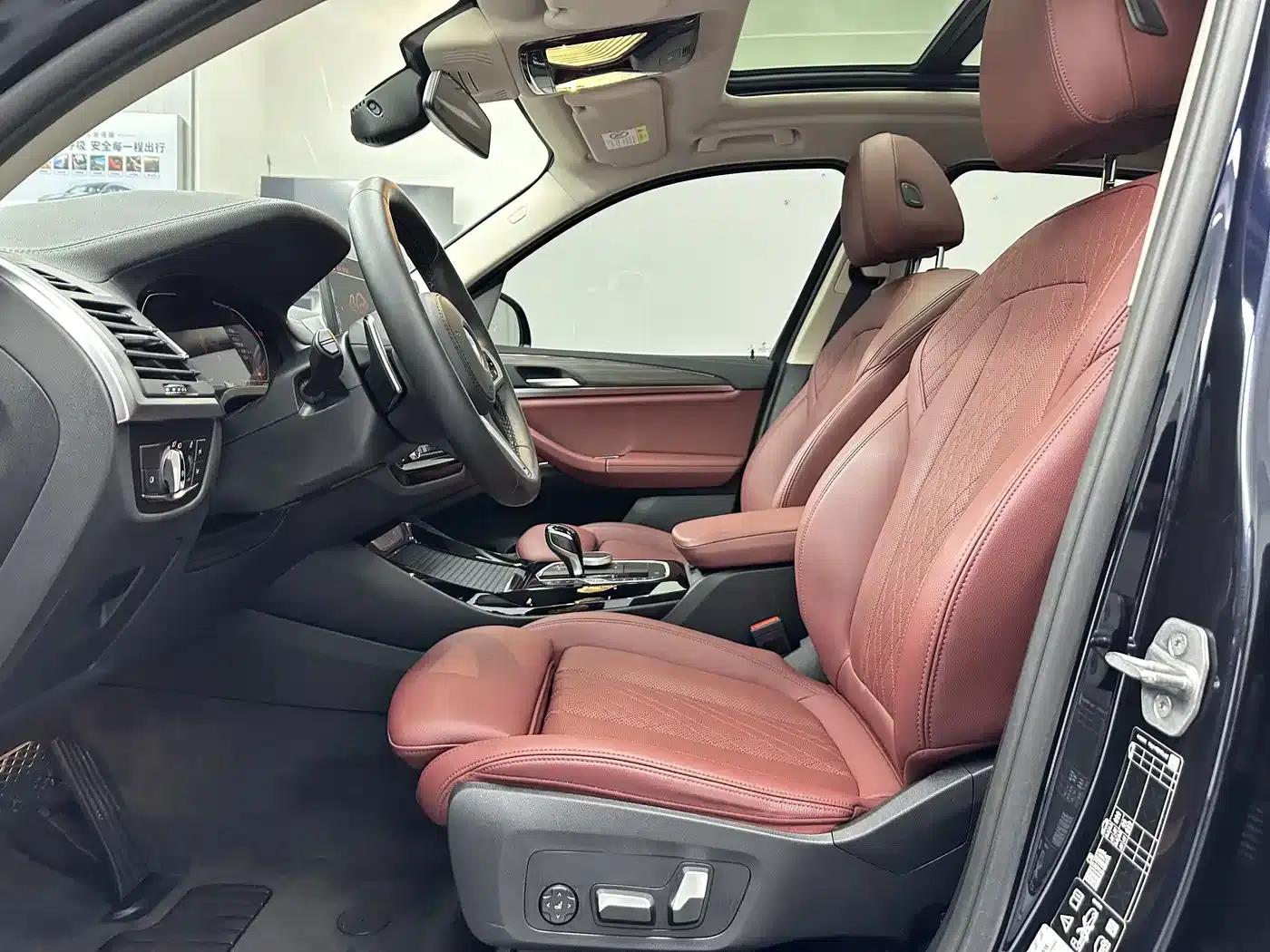 BMW X3 2022 xDrive30i Leading Edition M Sport Package — миниатюра 10
